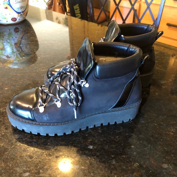 Ganni lined “winter Hiking” boots. 11” long. Listed size 39. Fits size 8-9 - Picture 6 of 12